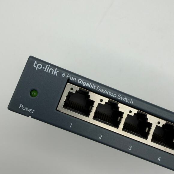 TP-Link TL-SG108 8-Port Gigabit Desktop Switch 5V 0.6A Used - Picture 2 of 7